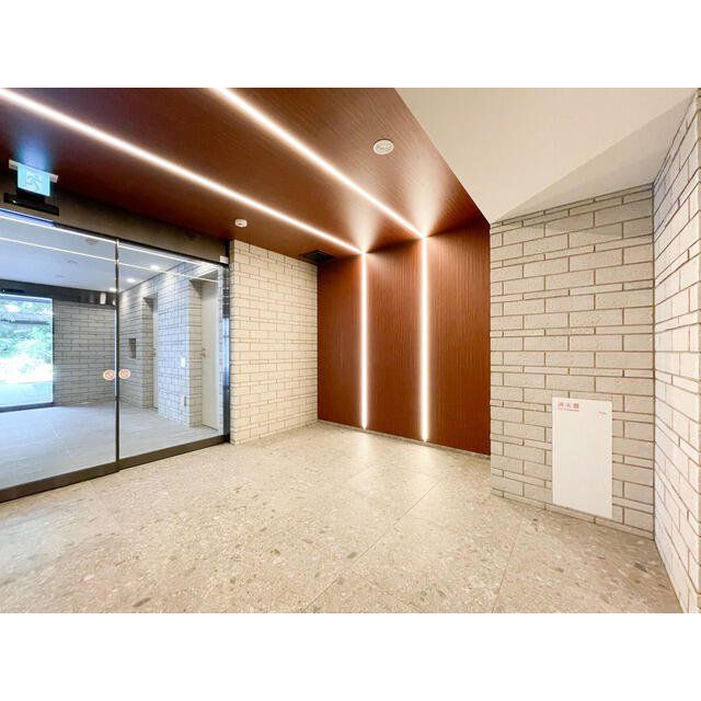 東京メトロ日比谷線 入谷駅 徒歩6分 12階建 築6年の外観写真