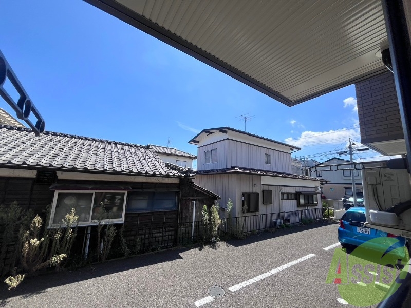 バルコニー　外干しも可能でございます。天気がいい日にご利用下さい。