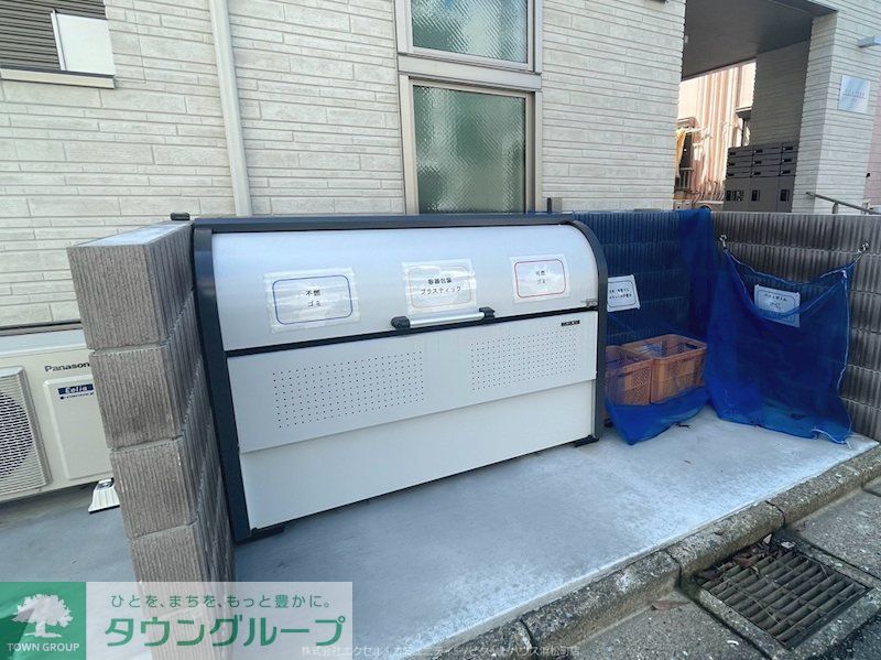 エントランス　★お部屋探しは株式会社タウンハウジング東京まで★