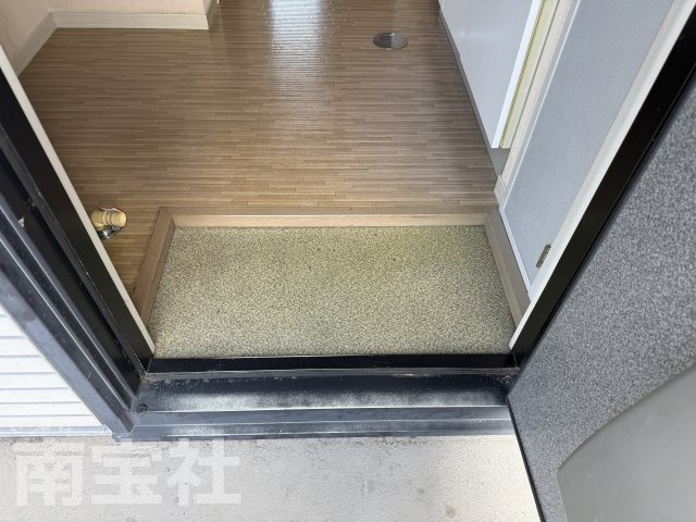 ＪＲ指宿枕崎線 谷山駅 徒歩24分 2階建 築31年の玄関写真