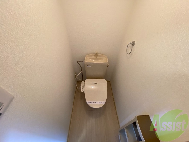 トイレ　トイレは温水洗浄便座となっており、とても快適です。
