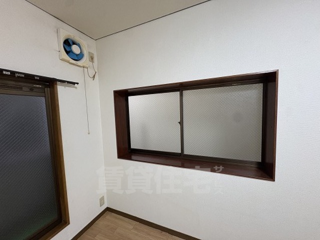 ＪＲ片町線 徳庵駅 徒歩6分 3階建 築36年の内装写真