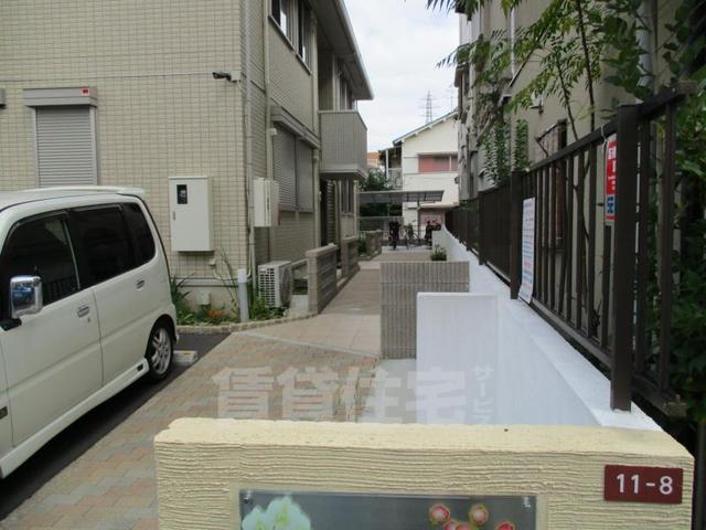 阪急京都線 高槻市駅 徒歩21分 2階建 築13年の外観写真