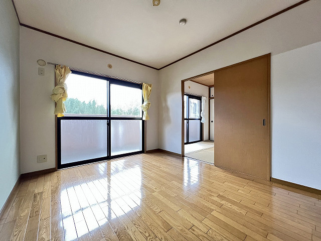 エスティアム田園Bの居間写真