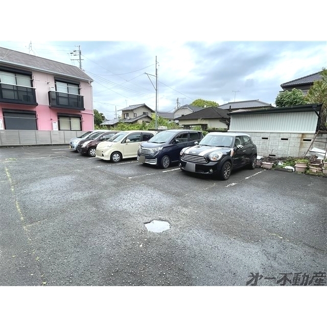 駐車場　駐車場