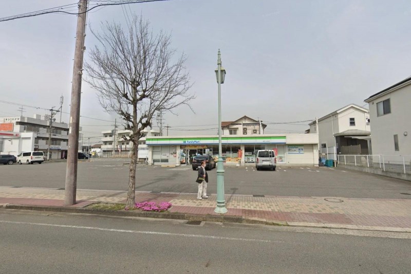 コンビニ　ファミリーマート 知多つつじが丘店（コンビニ）まで299m