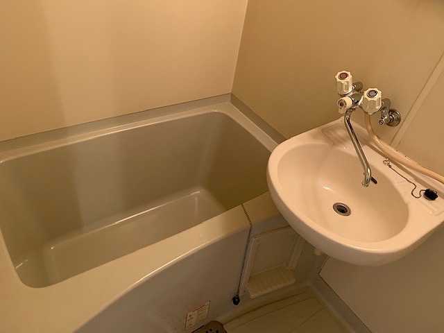 バス・シャワールーム　綺麗です。