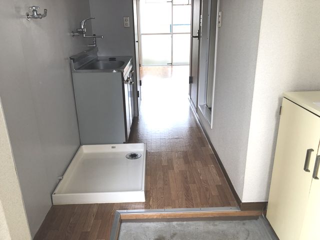 水野マンションの玄関写真