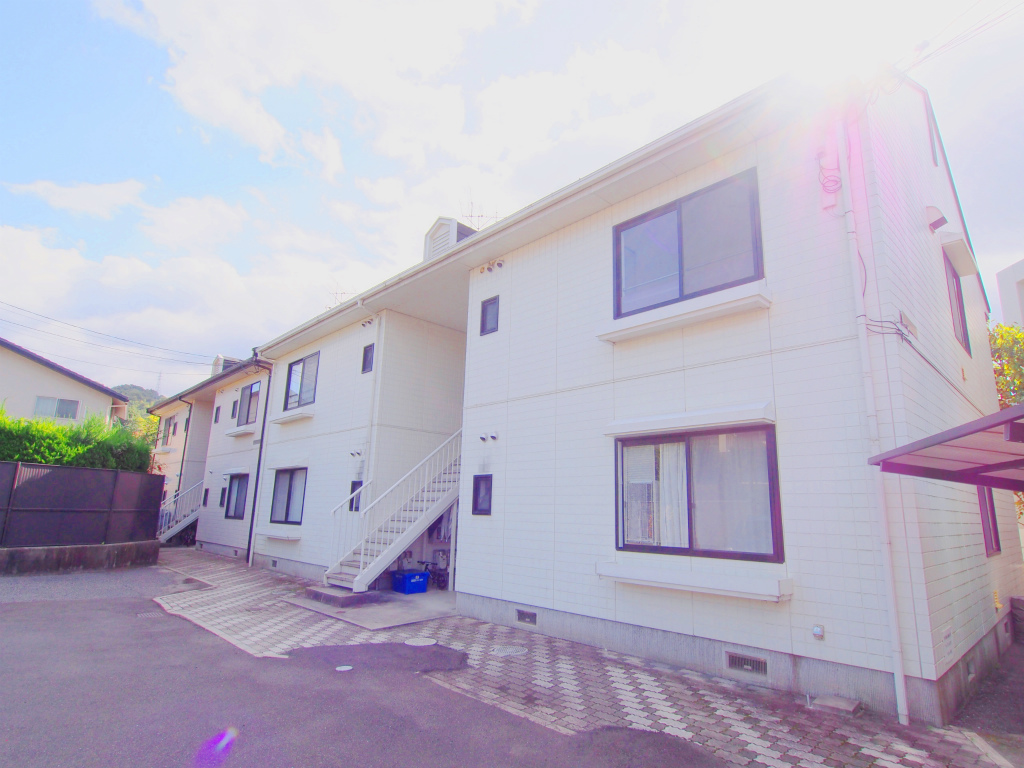 広島県安芸郡府中町みくまり２の賃貸アパートの外観