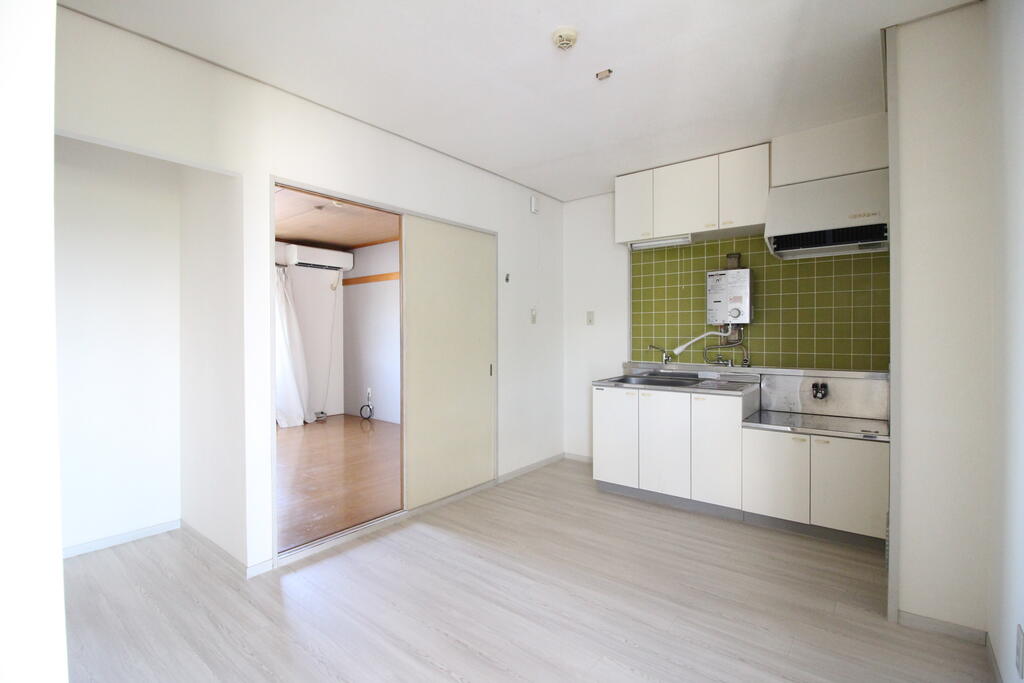 居室・リビング　広めのDKです！