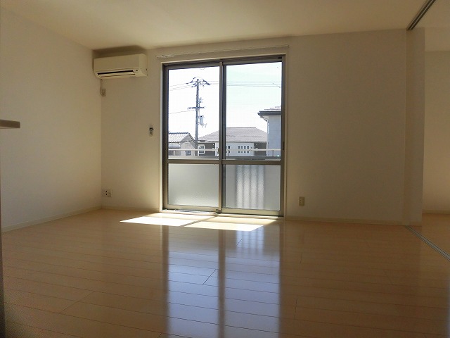 居室・リビング　14.3帖のリビング