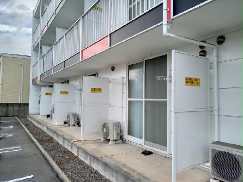 バルコニー　備品や設備仕様は号室等により異なります。現地ご確認下さい。