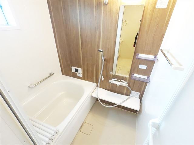 バス・シャワールーム　浴室