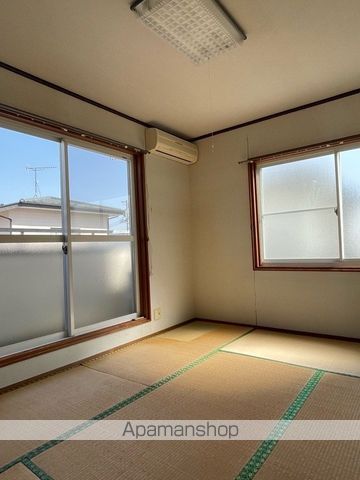 メゾン瑞幸の居間写真