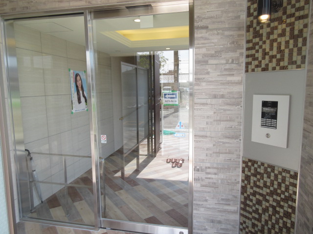 その他共有部分　オートロック付きです。