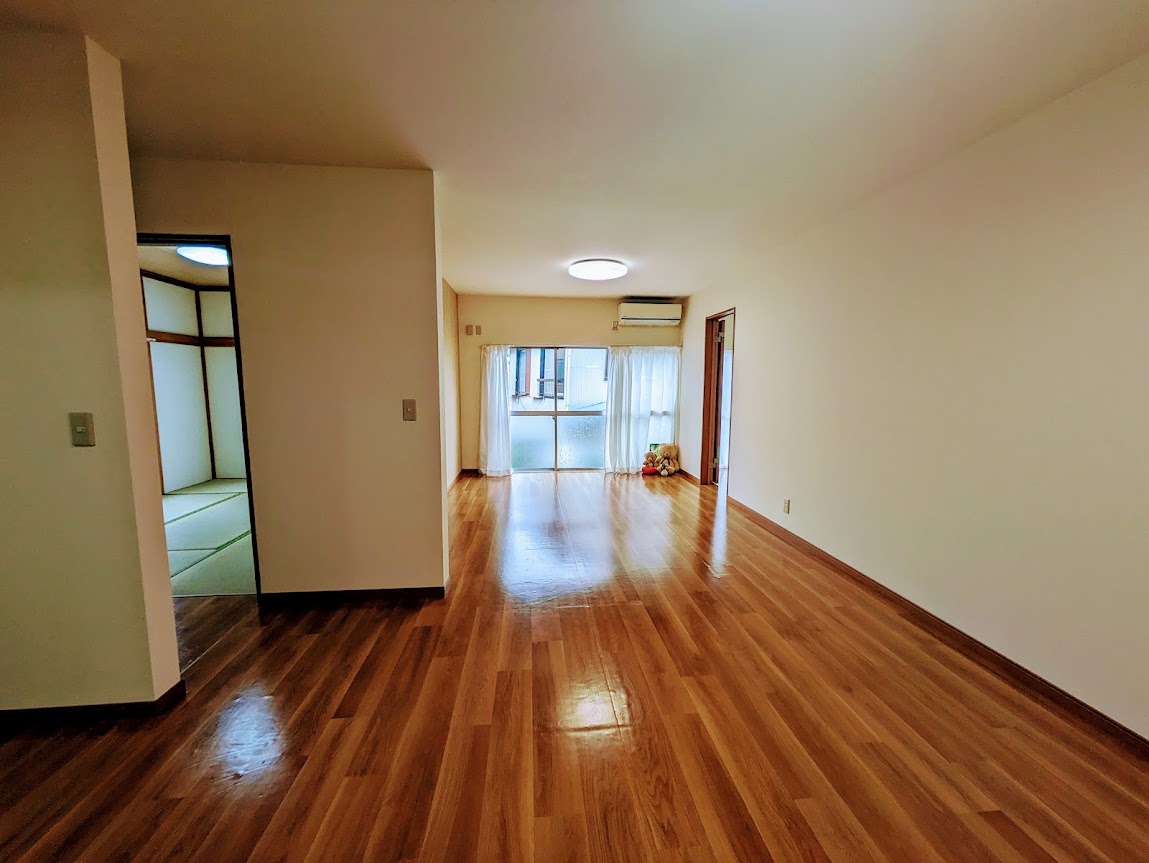 居室・リビング　リフォーム中です