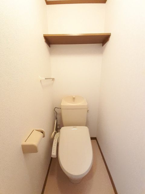 【泉南市馬場のアパートのトイレ】