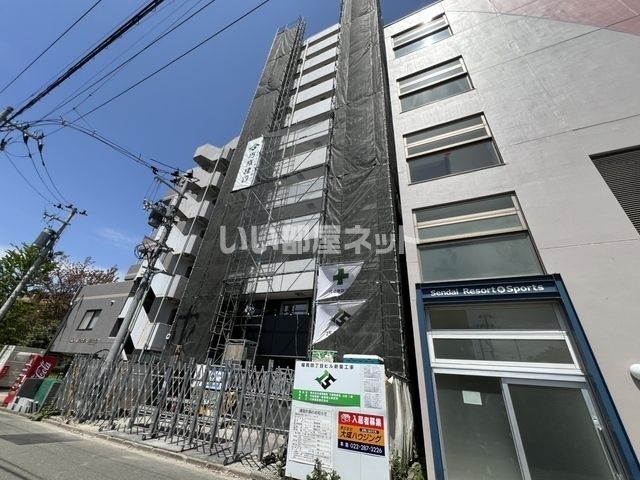 【仙台市宮城野区榴岡のマンションの建物外観】