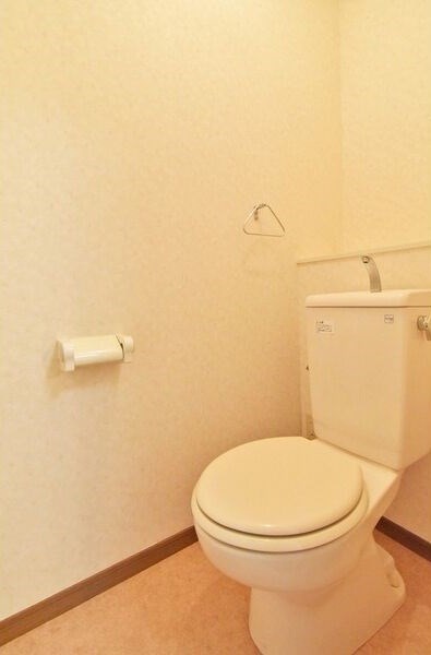 【名古屋市緑区大清水のマンションのトイレ】