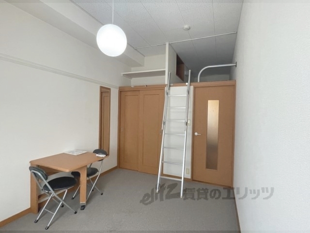 居室・リビング　洋室