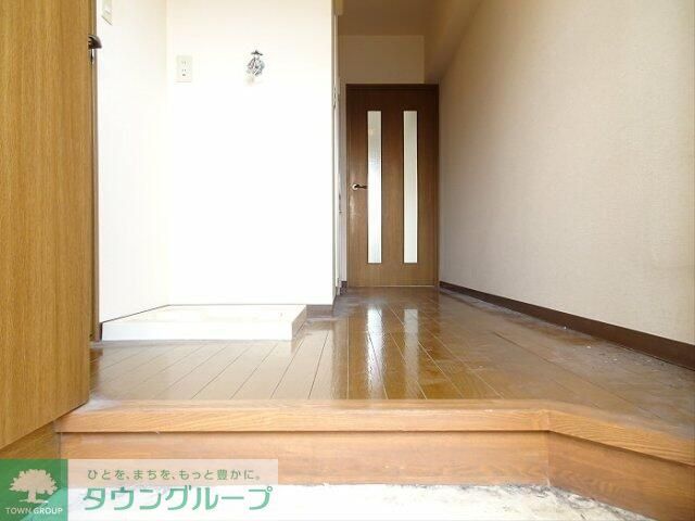 玄関　タウンハウジング調布店まで♪