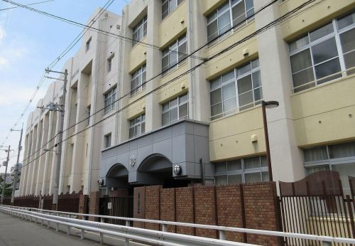 【リバーガーデンタワー上町台筆ヶ崎の小学校】