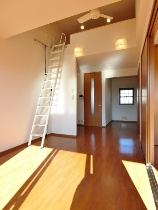 居室・リビング　図面と現状に相違がある場合には現状を優先