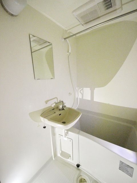 レオパレスTAKA デルタの風呂写真