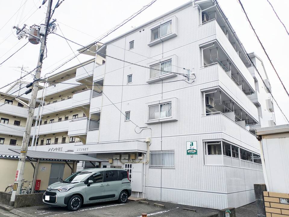 松山市中村のマンションの建物外観