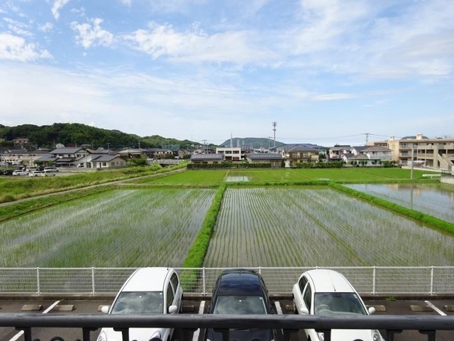 眺望　駐車場、田園風景