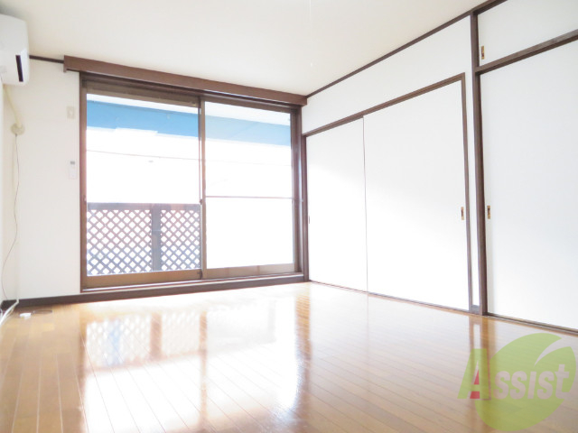 居室・リビング　洋室の家具の配置を考えてみるのも楽しいですよ。