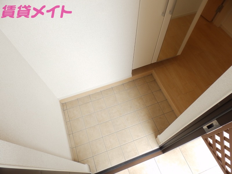 玄関　同型参考写真