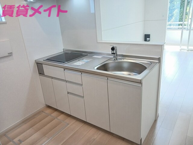キッチン　同型参考写真