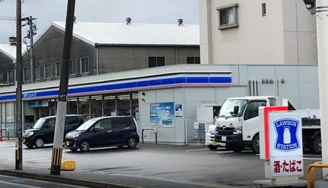 コンビニ　ローソン 小倉中井四丁目店（コンビニ）まで1402m