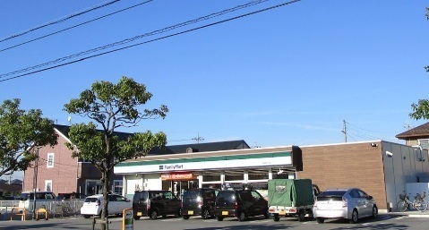 コンビニ　ファミリーマート滋賀県立大学前店（コンビニ）まで1137m