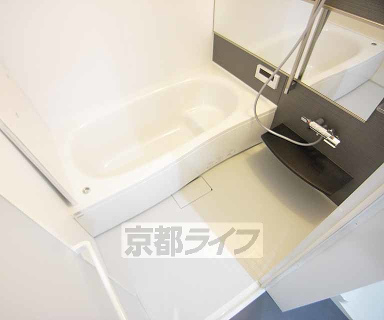 バス・シャワールーム　一日の疲れを癒すバスルーム