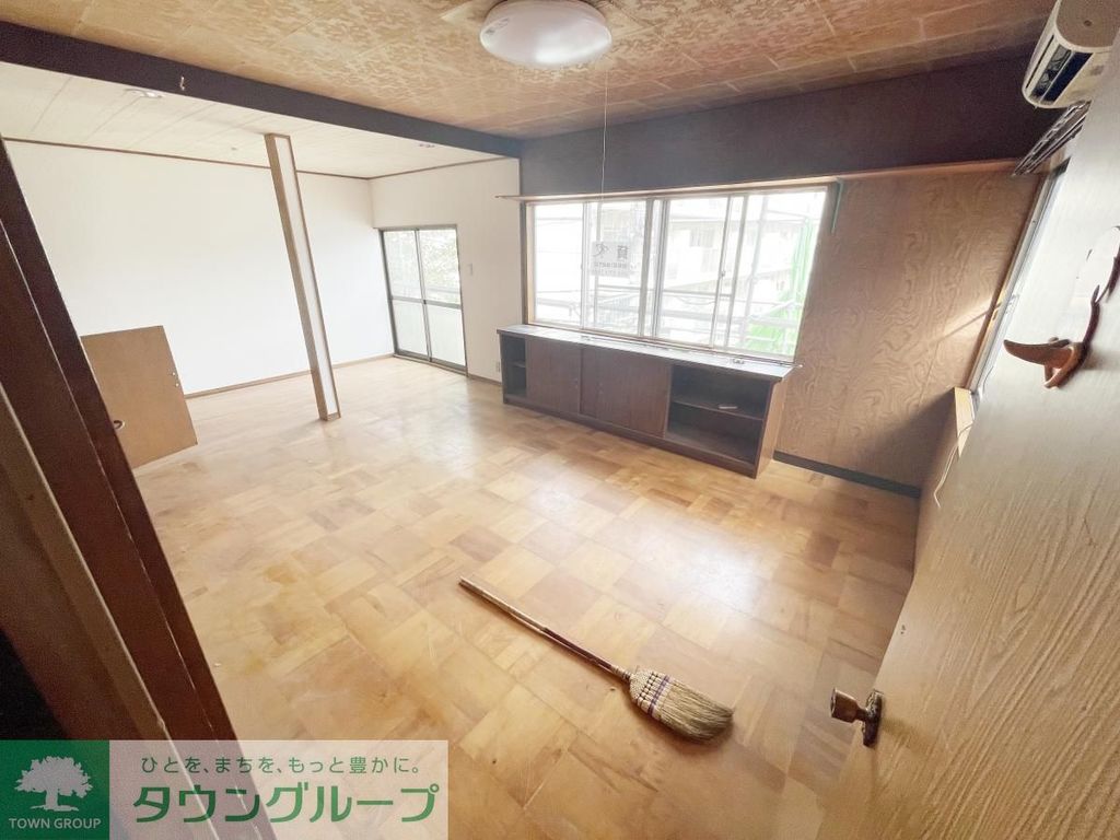 居室・リビング　庭