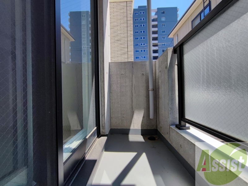 バルコニー　バルコニーです。洗濯物を干したり一息ついたりできますね！