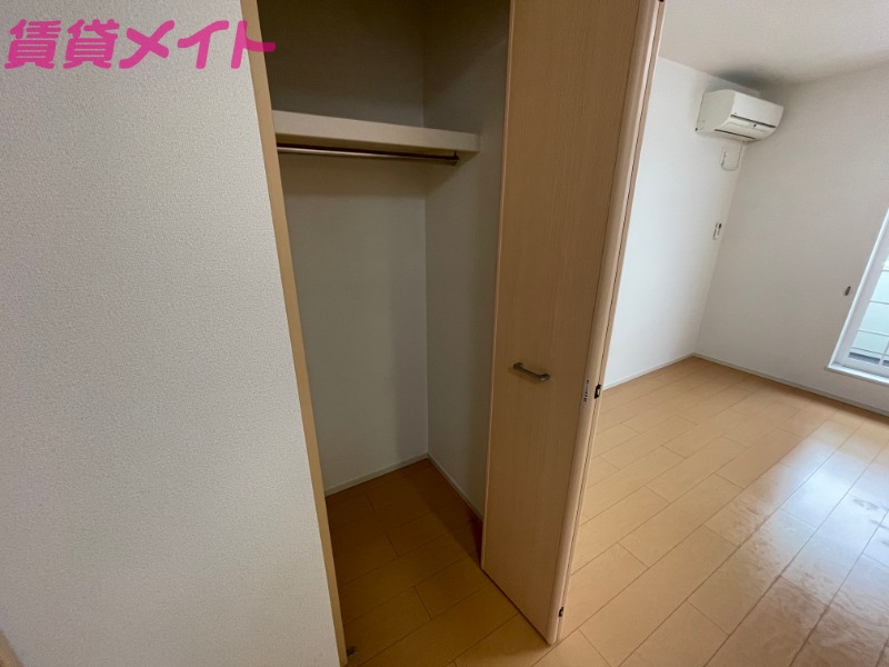 収納　同型参考写真