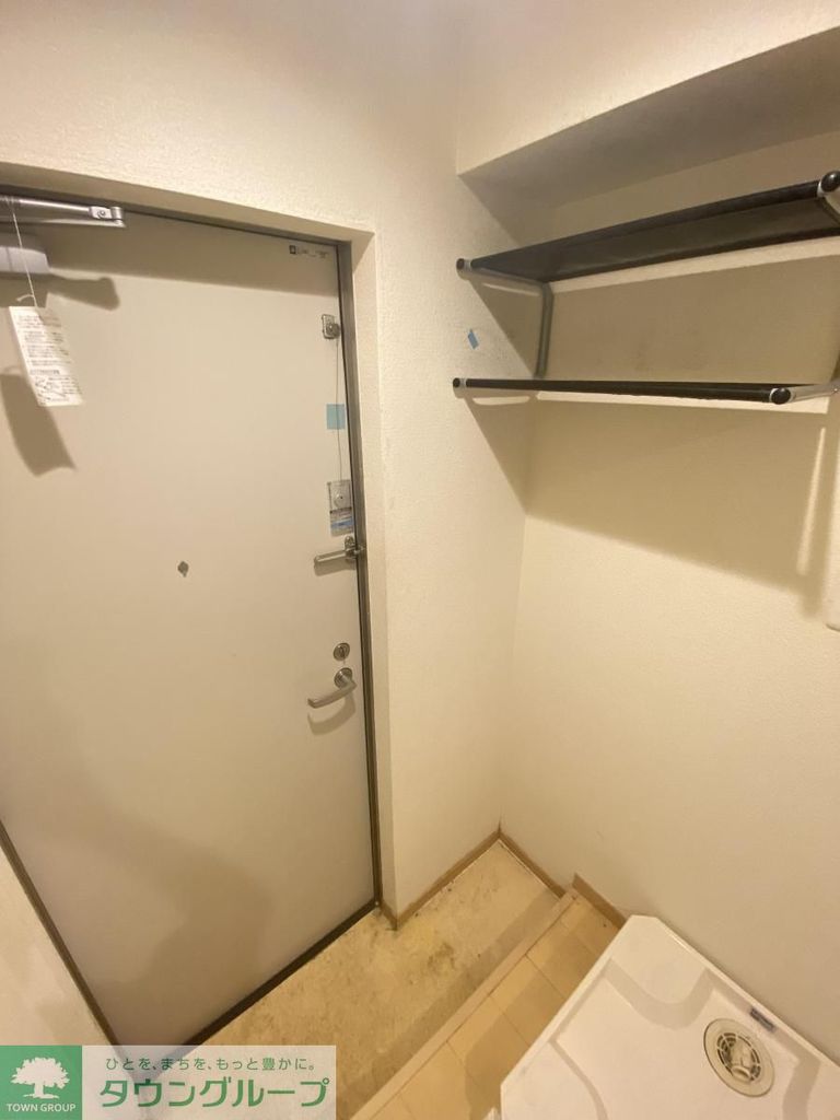 玄関　※別部屋参考写真※