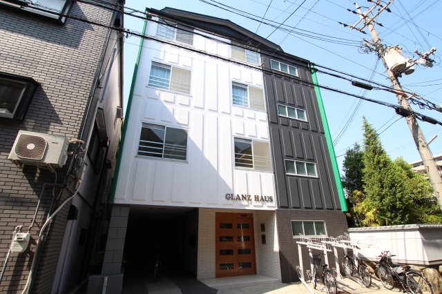 GLANZ HAUSの建物外観