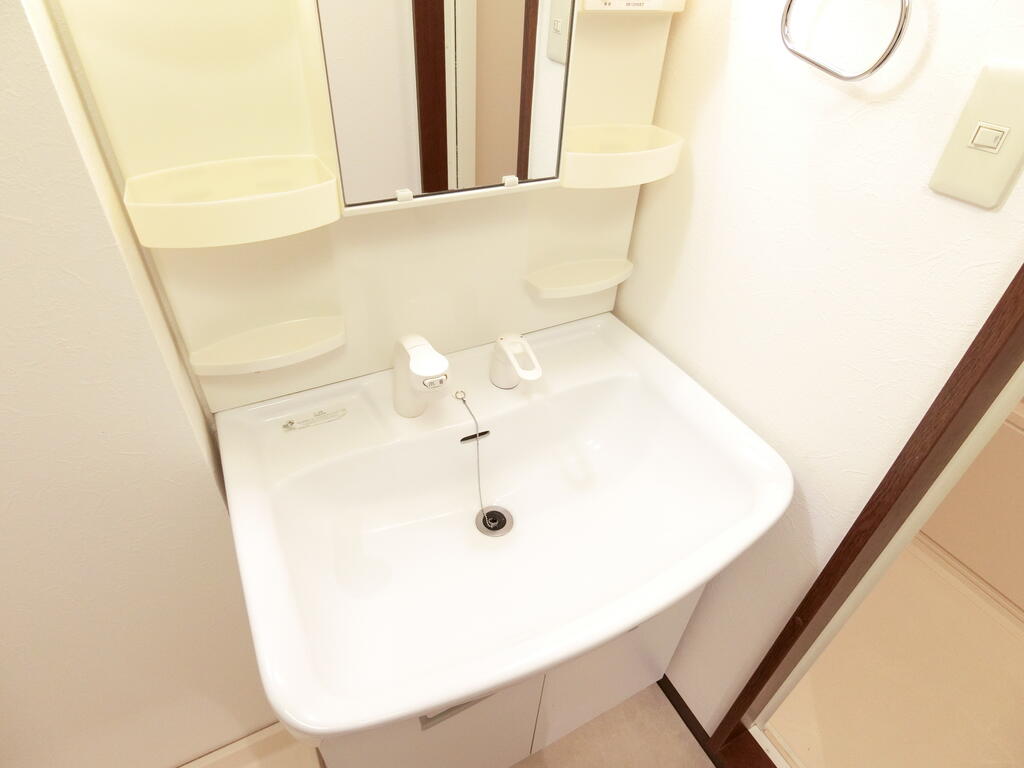 中央ハイツ海老塚の内装写真