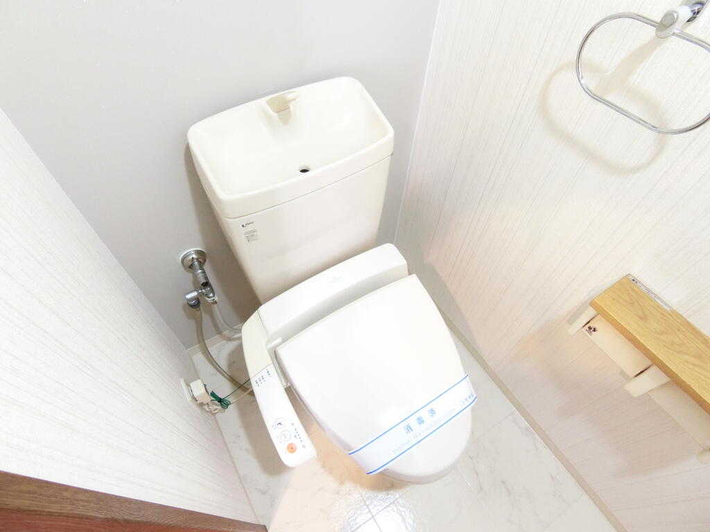 中央ハイツ海老塚のトイレ写真