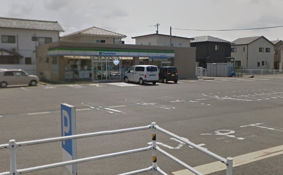 コンビニ　ファミリーマート鯖江大倉町店（コンビニ）まで239m