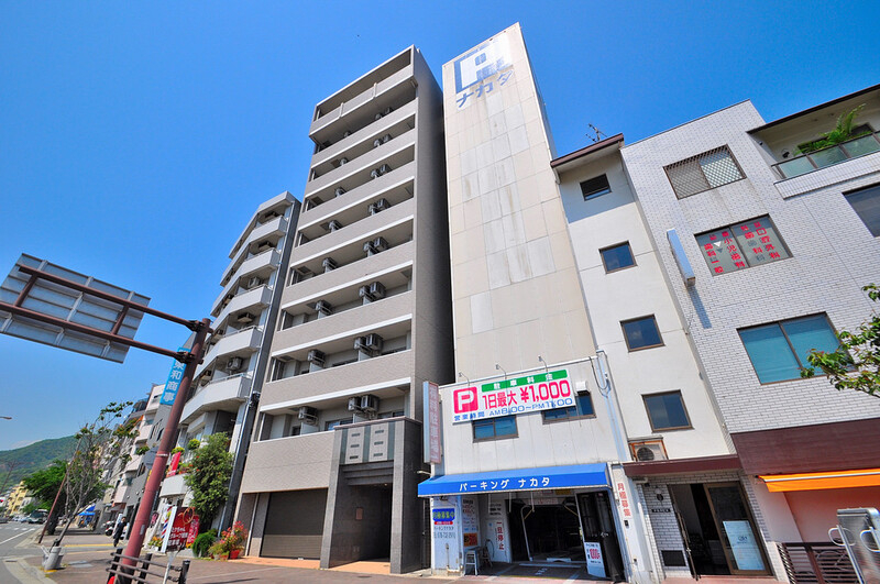 建物外観　一目惚れしてしまうくらい素敵なマンションですね。