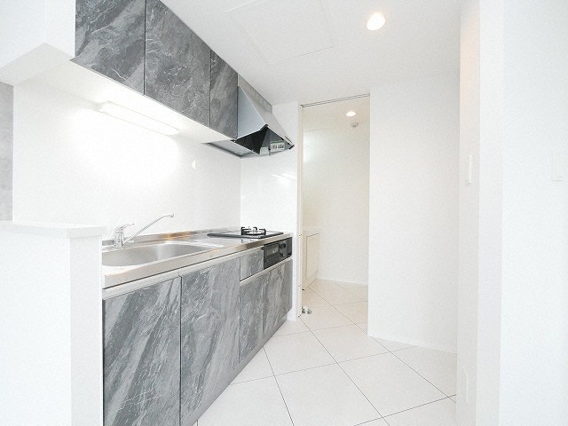 キッチン　人気のシステムキッチンタイプです！