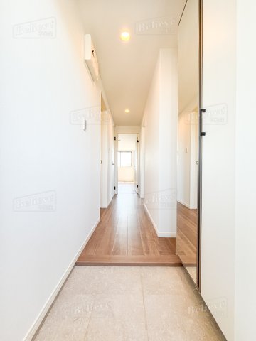 玄関　シューズボックス付きの玄関☆