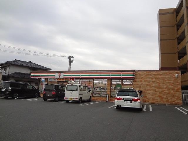 コンビニ　セブンイレブン八幡木屋瀬店（コンビニ）まで960m