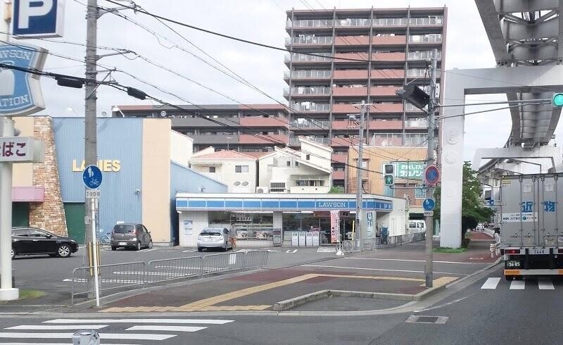 コンビニ　ローソン 沢良宜西一丁目店（コンビニ）まで613m