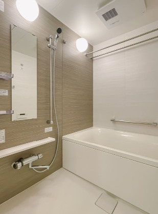 バス・シャワールーム